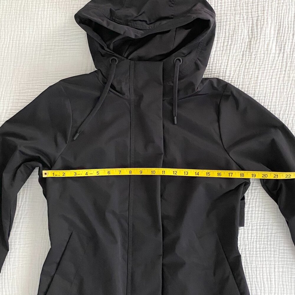 Athleta Hooded Raincoat (S) NWOT - Picture 9 of 11
